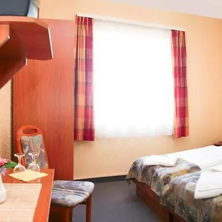 Motel Transit M0 M1 M7 M6 *
